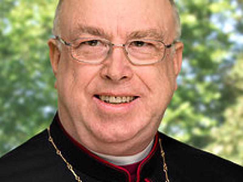 Erzbischof Hans Josef Becker